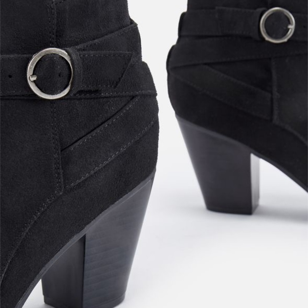 Black Bootie with Block Heel and Strappy Detail - Picture 4 of 16